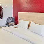 Hotelf1 Compiègne Hotel
