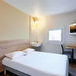 Hotelf1 Compiegne Hotel Venette