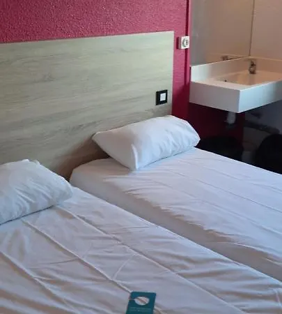 Hotelf1 Compiègne Hotel Venette