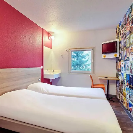 Hotelf1 Compiègne Hotel *