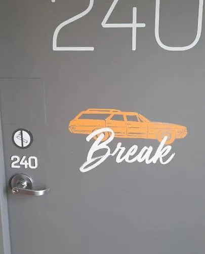 Hotelf1 Compiegne Venette