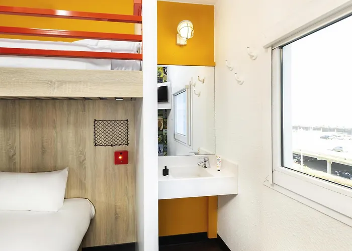 Hotelf1 Compiegne Otel Venette