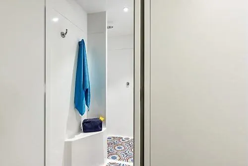 Hotelf1 Compiègne *